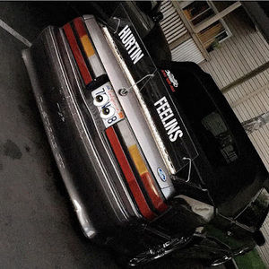 Meet your Posher, Marcos